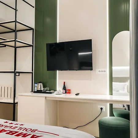 Ambasador 4* دراس