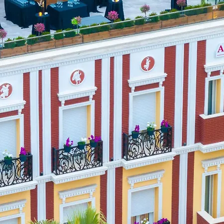 Ambasador Hotel