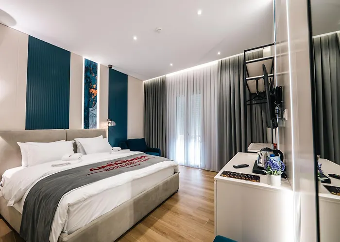 Ambasador Otel Dıraç